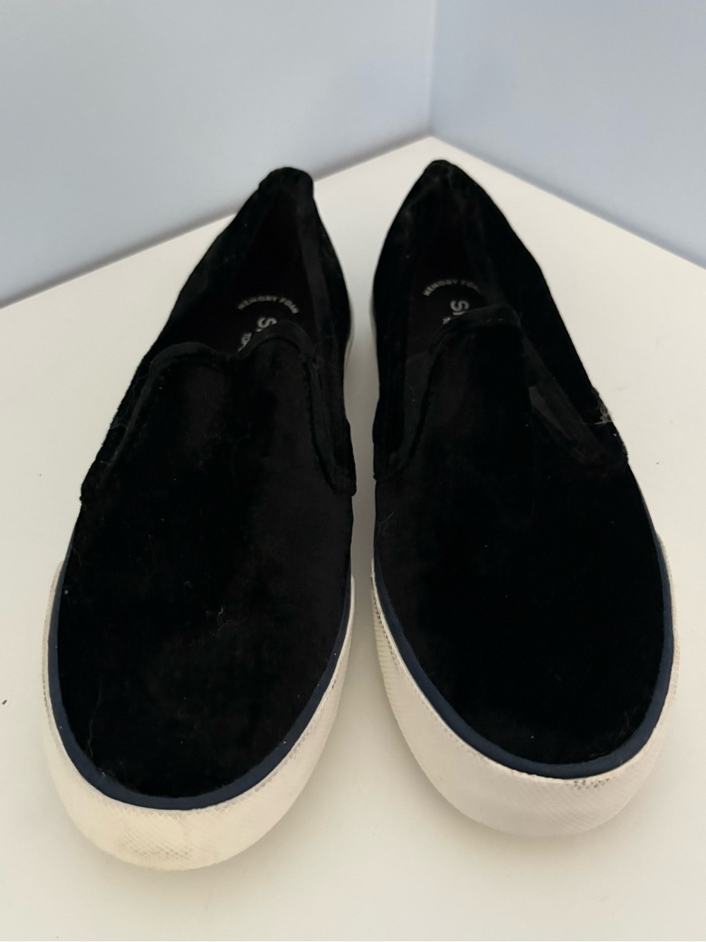 Sperry Black Velvet Slip-On Casual Shoes 8
